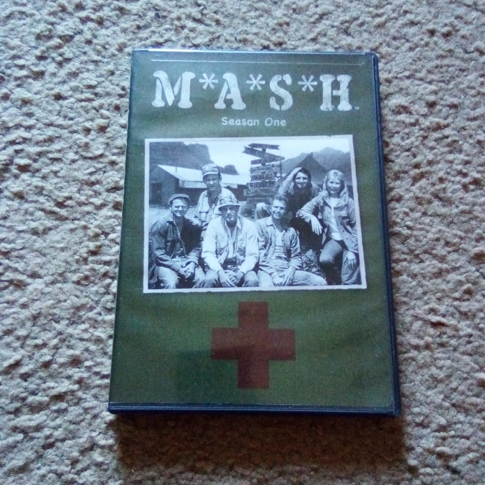 M*A*S*H The Complete First Season 1 (3 Disc DVD Set)